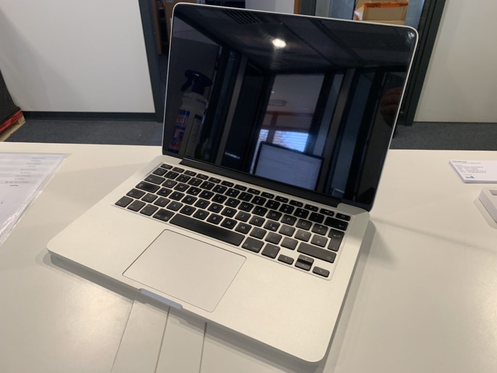 MacBook Pro Staingate / Antireflexbeschichtung Reparatur